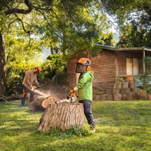 JOUET TRONCONNEUSE A CHAINE STIHL AVEC PILES